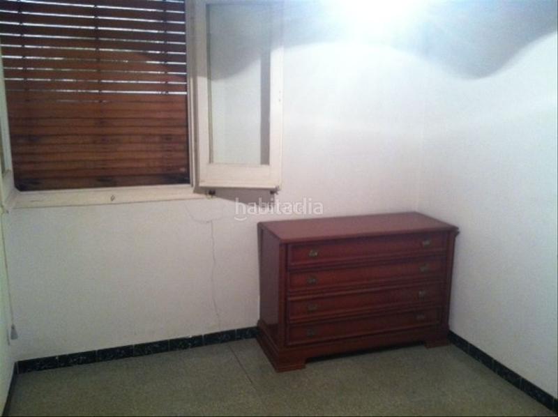 Foto cbd605e8-562c-446f-be7d-01c522e11410. Piso en carrer doctor pi i sunyer 5 pison centrico al lado de la playa y tiendas en Roses