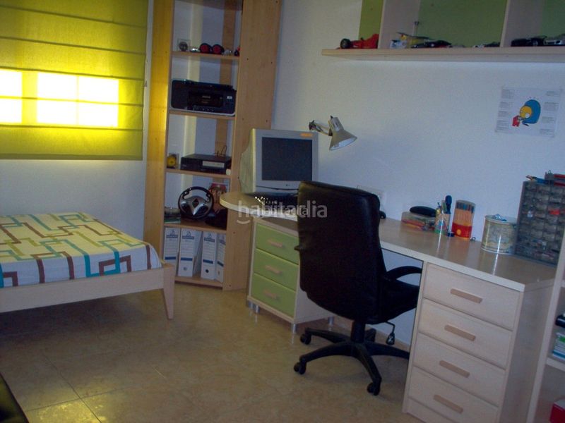 Foto 0bc6c13a-fde9-4401-b9f4-2c15322f387f. Casa adossada a carrer alqueries 64 a Nules