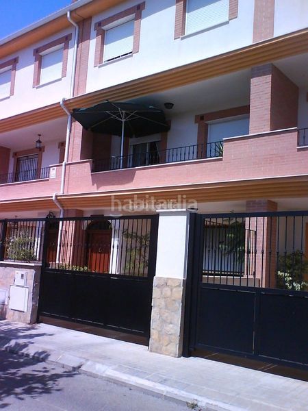 Foto 6d62d37e-8800-452a-bda8-9e4da3f73269. Casa adossada a carrer alqueries 64 a Nules