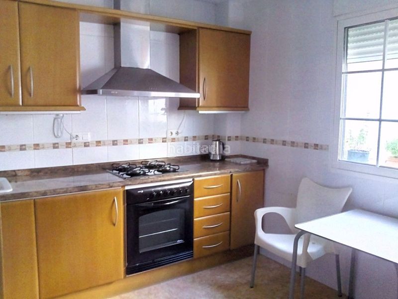 Foto b3e10a74-36ac-4076-b0a3-456c51dbb002. Casa adossada a carrer alqueries 64 a Nules