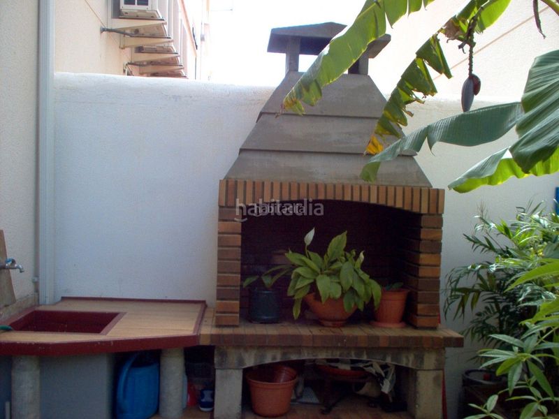 Foto b87b9d97-4c77-4efb-8170-e1a3ff6ff329. Casa adossada a carrer alqueries 64 a Nules