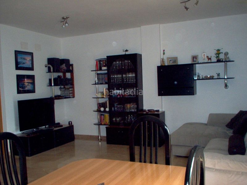 Foto dc381b22-e230-4230-ad6a-5821887f9399. Casa adossada a carrer alqueries 64 a Nules