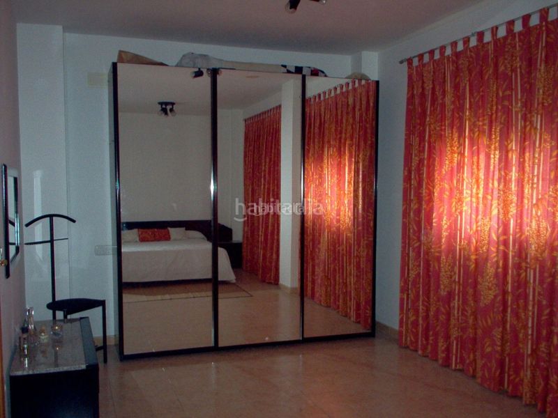 Foto e104adee-0869-421b-ba5e-a93ce53f053f. Casa adossada a carrer alqueries 64 a Nules