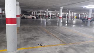 Parking coche en Avenida municipi, 14. Plazas parking edificio kronos benidorm