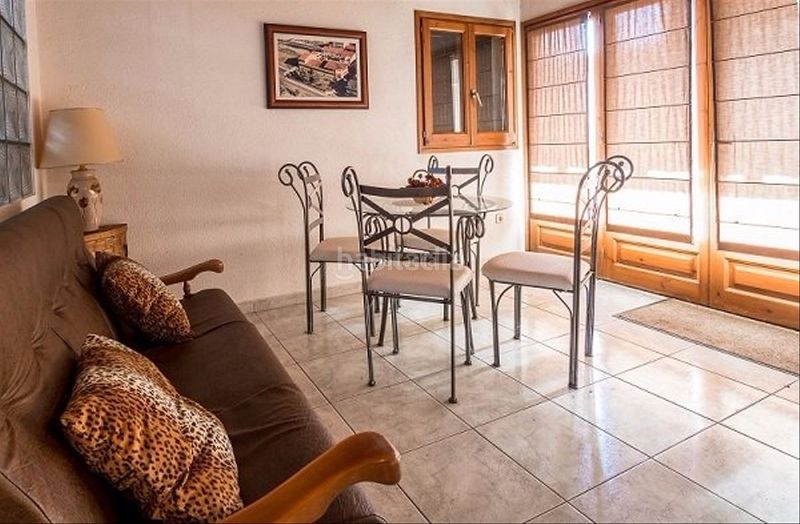 Foto abdd8830-00a3-4f78-82e5-fc3596e54722. Piso en avinguda papa joan xxiii 1 edificio multiusos con vivienda en Roda de Ter