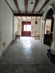 Pis a Calle moreras 20. Casa para rehabilitar con patio soleado