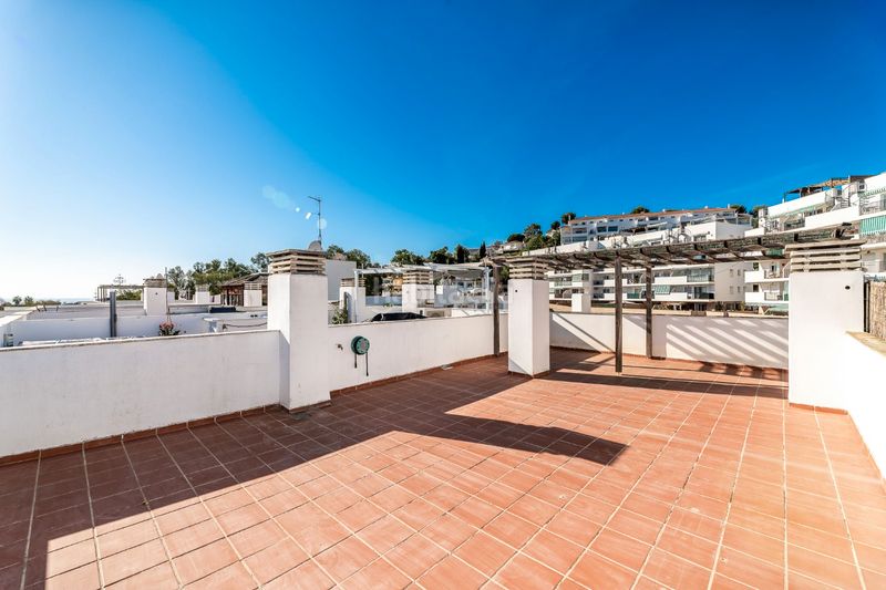 Ático en Calle geranio de miraflores, 37. Impresionante ático con vistas al mar (Mijas, Málaga)