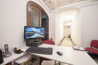 Miete Büro in Calle de sangüesa 6. Alquiler de despachos distintos tamaños