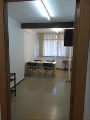 Alquiler Oficina en Carrer de ramon berenguer iv 64. Alquilo oficina en tortosa