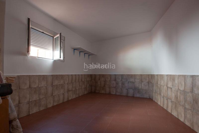 Foto 5804a27b-1756-4f0c-9714-440e441557a4. Casa adosada en calle vilches 22 casa individual 3 plantas en Campo Real