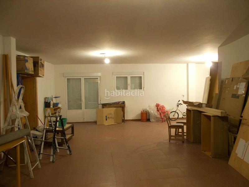Foto 86455d92-aa1f-4641-bfa6-0c699a620942. Casa adosada en calle vilches 22 casa individual 3 plantas en Campo Real