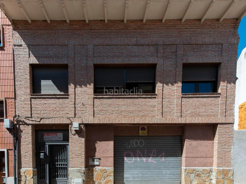 Foto d18f8e82-c26c-4b78-993b-de6cc264c8e6. Casa adosada en calle vilches 22 casa individual 3 plantas en Campo Real