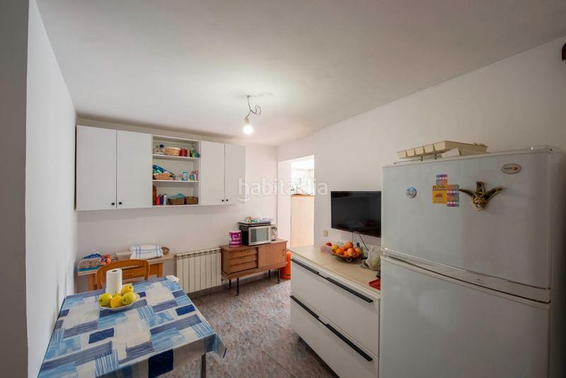 Foto d85462a4-e9de-4728-a1fc-f86daa7687b4. Casa adosada en calle vilches 22 casa individual 3 plantas en Campo Real