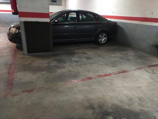Parking coche en Carrer de cai celi 4. Hostafrancs / carrer de cai celi