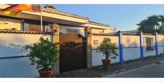 Xalet a Calle almeria 40. Chalet  especial para alguien especial
