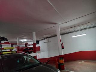 Aparcament cotxe a Carrer de marcelino menéndez pelayo 27. Plaza de parking zona centro cornellà