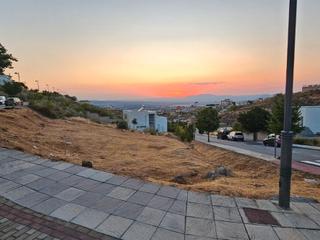 Terreno residenziale in Calle láchar 10. Solar en altos de la zubia