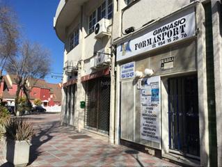 Local commercial à Rotonda de la era 6. Magnífico local comerial en tomares