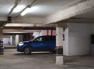 Parking coche en Carrer rosari (del), 118. Plaza de parquing con trastero