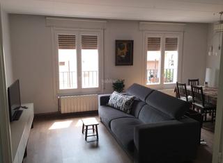 Miete Etagenwohnung in Carrer del lleó 1c. Piso soleado en el centro