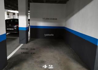 Parking coche en Calle de sofía 177c. Rosas - musas / sofía
