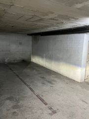 Location Parking voiture à C/ girona, 14. Parking en alquiler