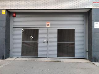 Lloguer Aparcament cotxe a Ronda de can fàbregas 22. Alquiler plaza parquing grande muy buen acceso