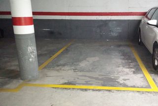 Alquiler Parking coche en Carrer sant antoni, 25. Zona peatonal. largo máximo del coche 4 metros