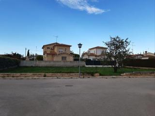 Terreny residencial a Carrer gessami 11. Parcela edificable 608 m2 urb. casa roja
