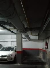 Lloguer Aparcament cotxe a Carrer de breda 9. Plaza de parking pequeña para coche o moto.