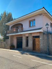 House in Carrer tarragona 8. Casa a quatre vents, a 10 minuts de vic
