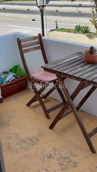 Piso en Calle ramon y cajal, s/n. Particular vende piso 3d en segunda línea de playa (Manilva, Málaga)