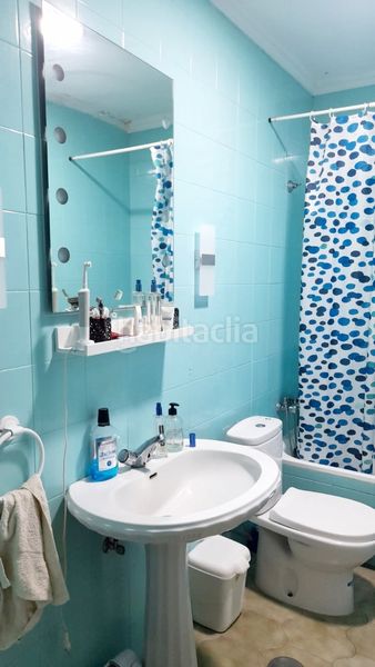 Piso en Calle ramon y cajal, s/n. Particular vende piso 3d en segunda línea de playa (Manilva, Málaga)