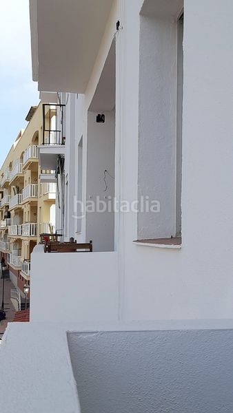Piso en Calle ramon y cajal, s/n. Particular vende piso 3d en segunda línea de playa (Manilva, Málaga)