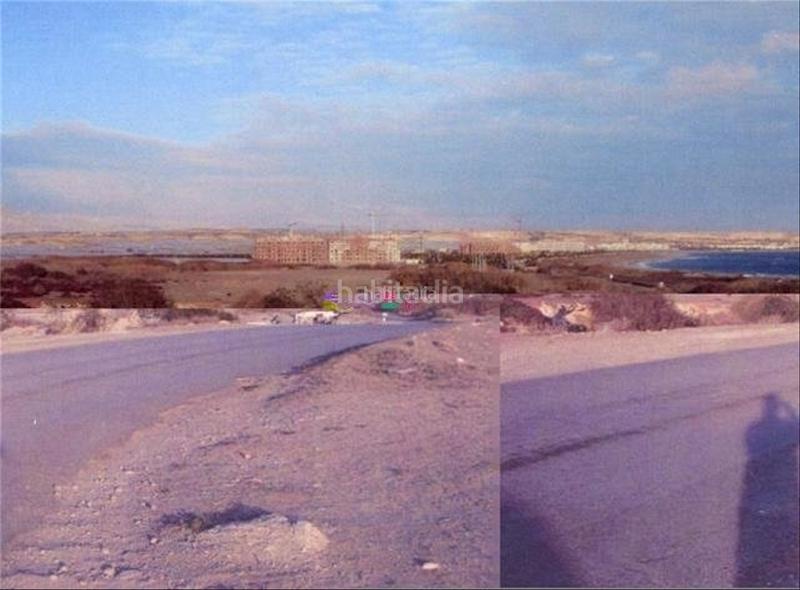 Foto 762af70a-c799-46bf-bf4c-2c16b272d919. Terreno residencial en paseo las olas 22 primera linea de playa en Ejido (El)