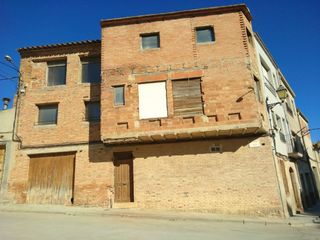 House in Carrer alt, 2. Casa para reformar ideal para dúplex.