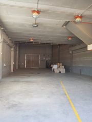 Alquiler Nave industrial en Poligono vinyets,. Nave en alquiler