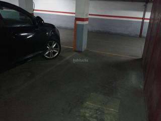 Miete Motorradparkplatz in Carrer de pau claris 53. Gran .