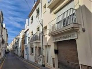 Lloguer Casa a Carrer de la ciutat d'asuncion 56. Gran casa 550m2 ideal pension o albergue turistico