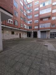 Local commercial à Calle mayor antigua 32. Venta de local en el  centro de palencia