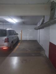 Rent Car parking in Carrer del camp 45. Plaza de aparcamiento