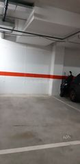 Lloguer Aparcament cotxe a Carrer monturiol 6. Excelente plaza de parking en alquiler coche grand