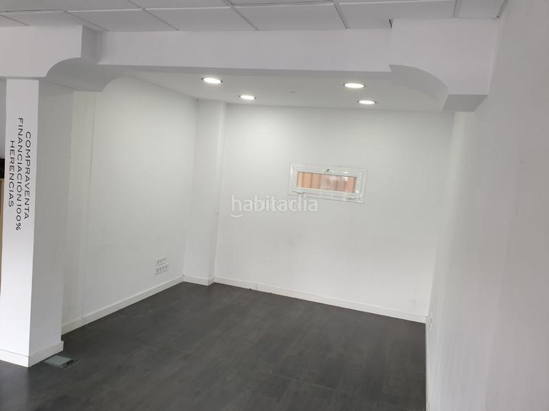 Foto 32ebe808-6d4f-4508-b97d-11fe70793873. Alquiler local comercial en calle alcalde j maría durán 7 local al lado del ayuntamiento en Leganés