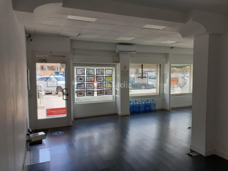 Foto e363bd1c-309d-4ccc-9430-b4a2fb09589f. Alquiler local comercial en calle alcalde j maría durán 7 local al lado del ayuntamiento en Leganés
