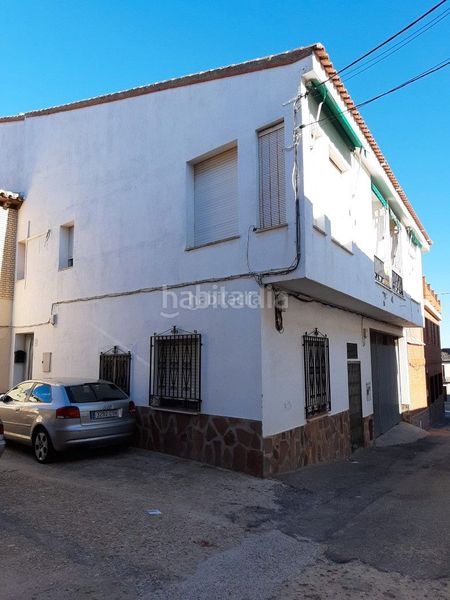 Foto 4dc0f801-9224-431d-ae93-ccfd170e92b7. Casa en calle pozuelo 11 casas con nave en Yébenes (Los)