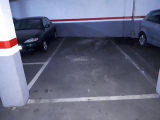 Lloguer Aparcament de moto a Carrer de rocafort 235. Particular alquila parquing moto rocafort 235