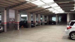 Parking coche en Carrer itàlia,. Plaza de parking mediana