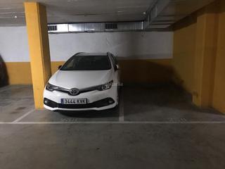 Miete Autoparkplatz in Carrer de la independència 98. Parking motocicleta