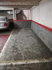 Aparcament cotxe a Carrer de provença 183. Plaza para coche y moto (12 m²)