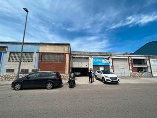 Location Local commercial à Calle peña sagra 4. Excelente  para impulsar tu negocio